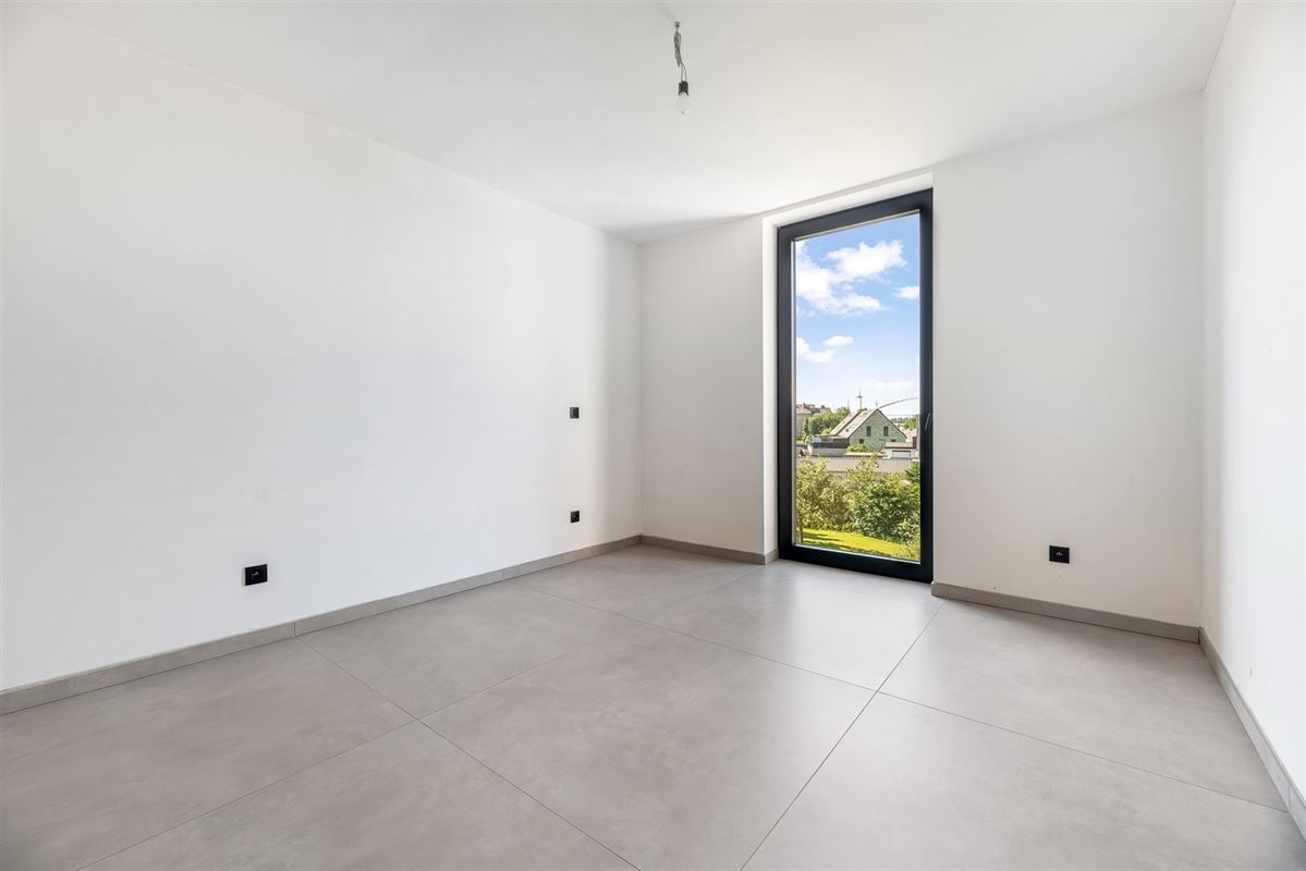 NIEUWBOUW APPARTEMENT VAN 105M² MET 2 SLAAPKAMERS EN TERRASSEN MET MOGELIJKHEID TOT AANKOOP 6% BTW!