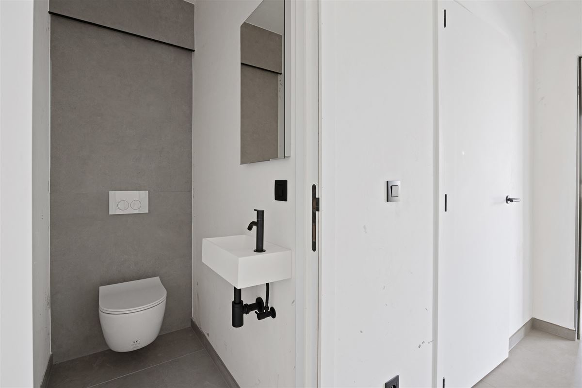 NIEUWBOUW APPARTEMENT VAN 105M² MET 2 SLAAPKAMERS EN TERRASSEN MET MOGELIJKHEID TOT AANKOOP 6% BTW!
