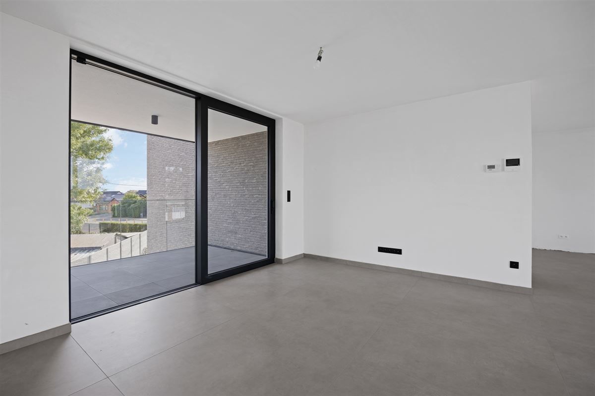 NIEUWBOUW APPARTEMENT VAN 105M² MET 2 SLAAPKAMERS EN TERRASSEN MET MOGELIJKHEID TOT AANKOOP 6% BTW!