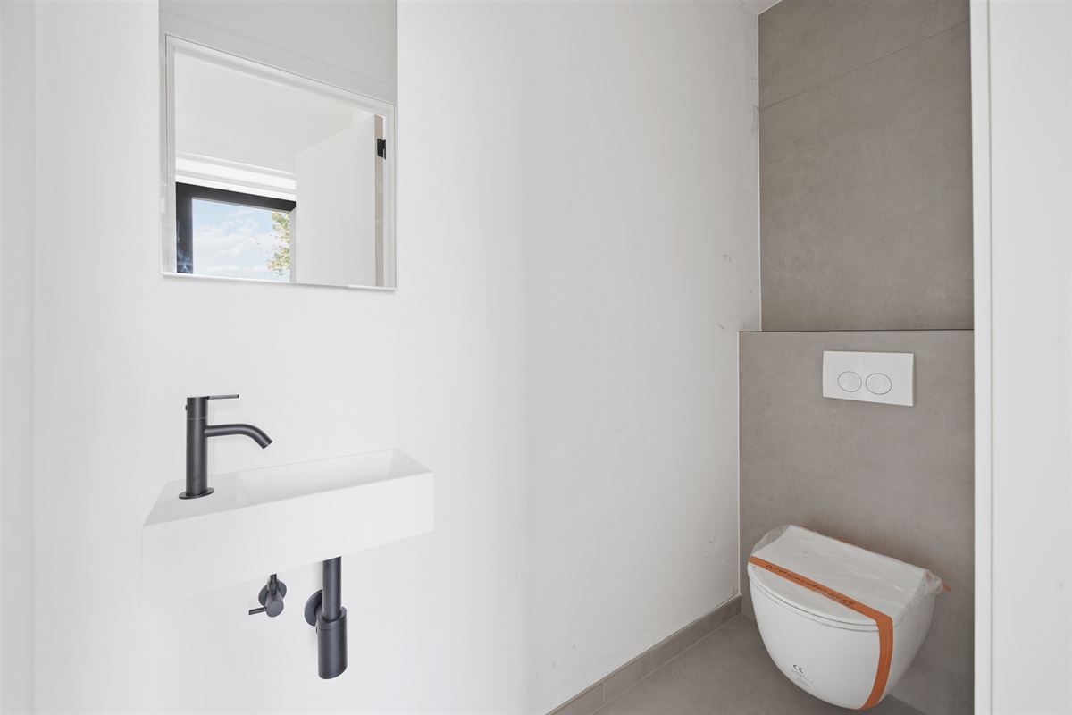 NIEUWBOUW APPARTEMENT VAN 113M² MET 2 SLAAPKAMERS EN TERRASSEN MET MOGELIJKHEID TOT AANKOOP 6% BTW!