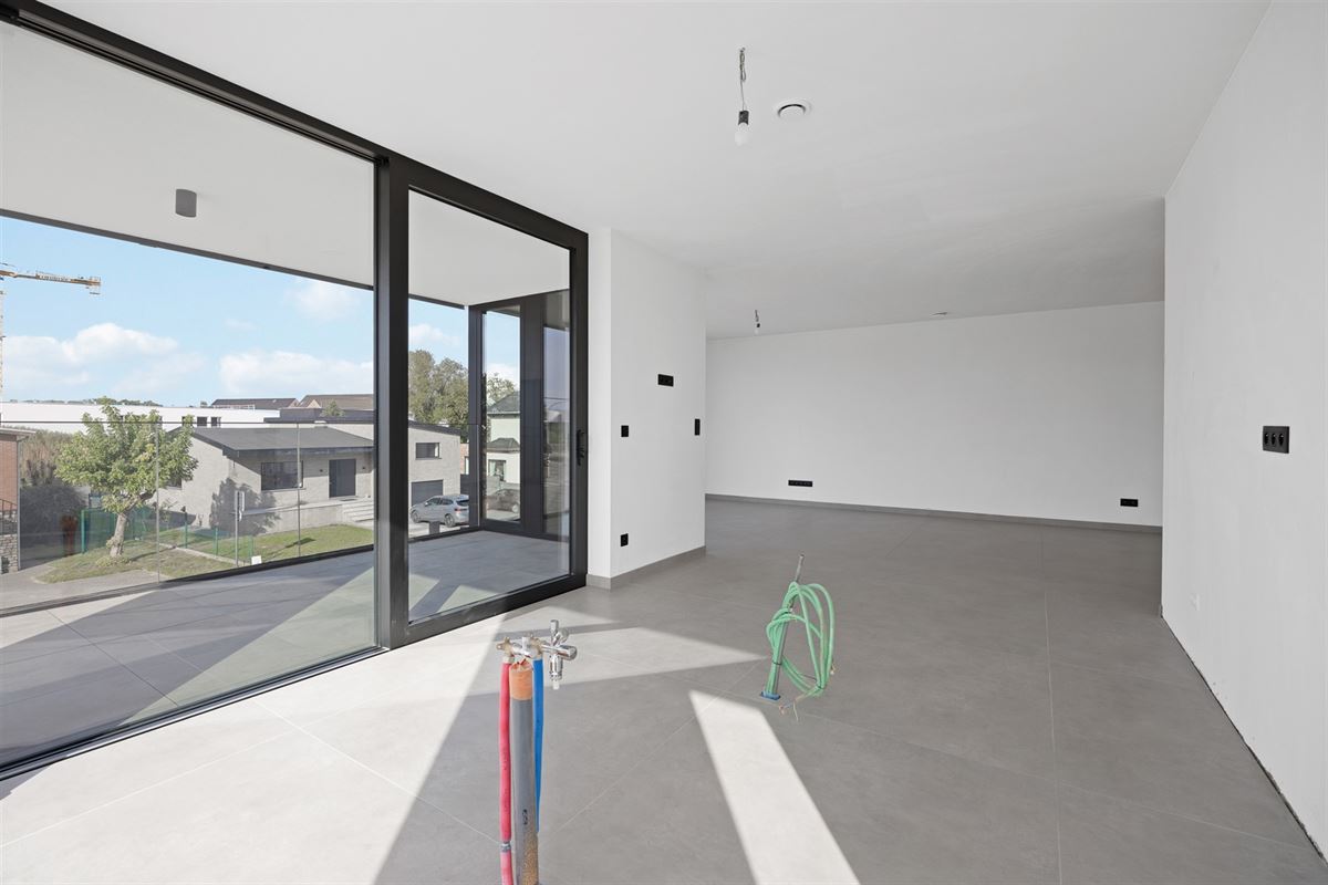 NIEUWBOUW APPARTEMENT VAN 113M² MET 2 SLAAPKAMERS EN TERRASSEN MET MOGELIJKHEID TOT AANKOOP 6% BTW!