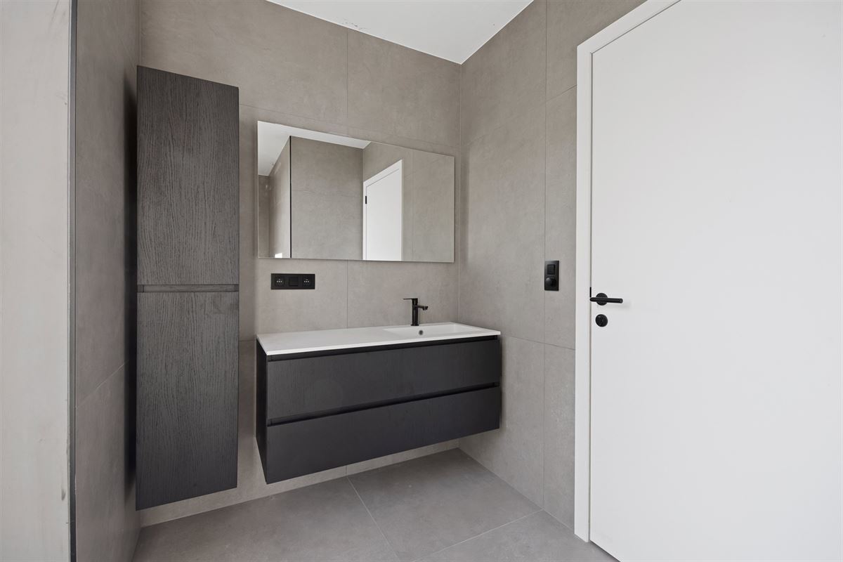 NIEUWBOUW APPARTEMENT VAN 113M² MET 2 SLAAPKAMERS EN TERRASSEN MET MOGELIJKHEID TOT AANKOOP 6% BTW!