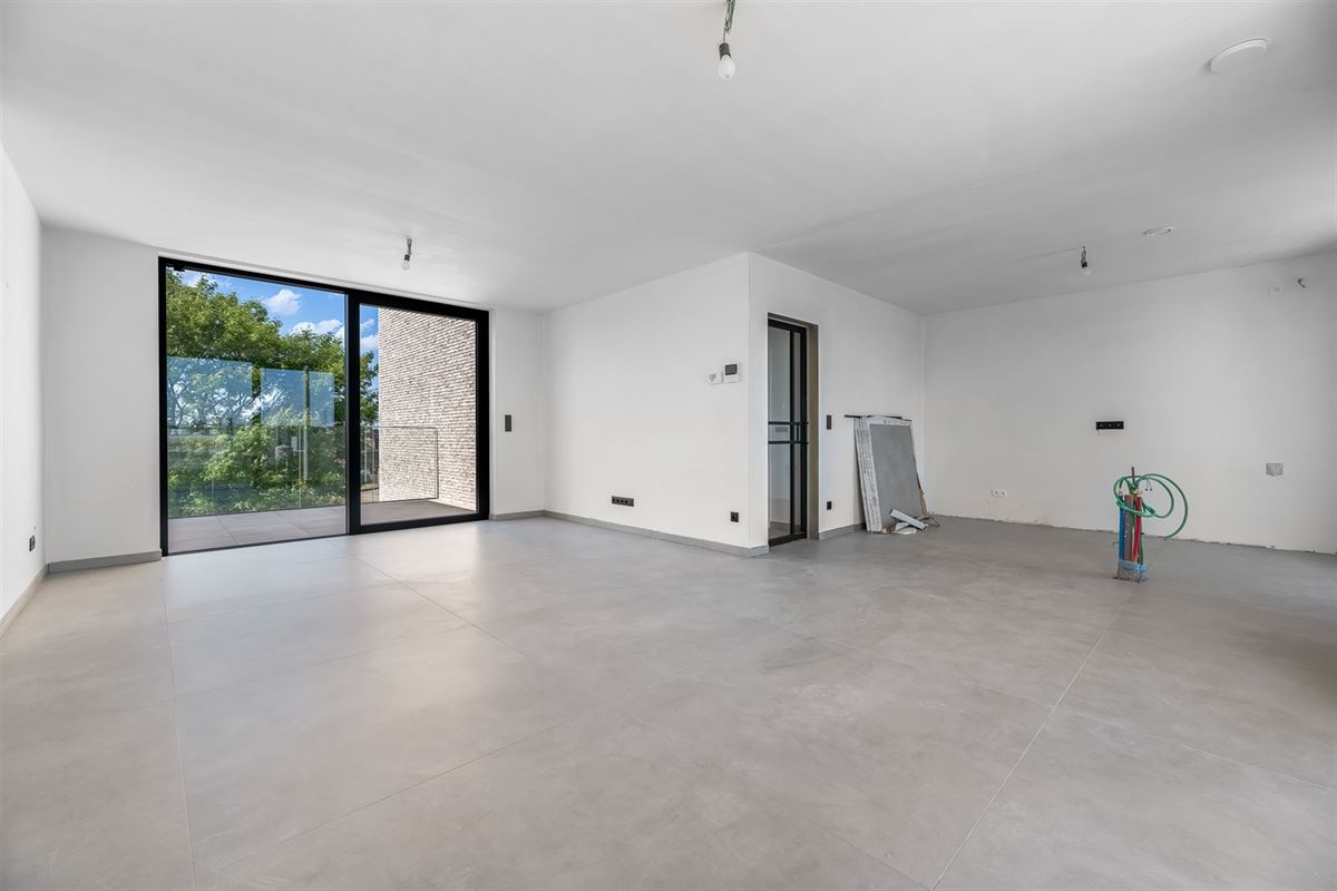 NIEUWBOUW APPARTEMENT VAN 105M² MET 2 SLAAPKAMERS EN TERRASSEN MET MOGELIJKHEID TOT AANKOOP 6% BTW!
