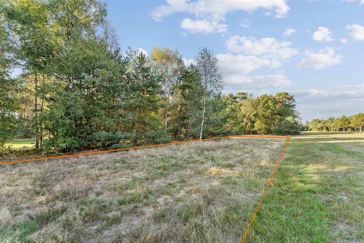 BOUWGROND HOB OP 1384M2 OP UNIEKE LIGGING!