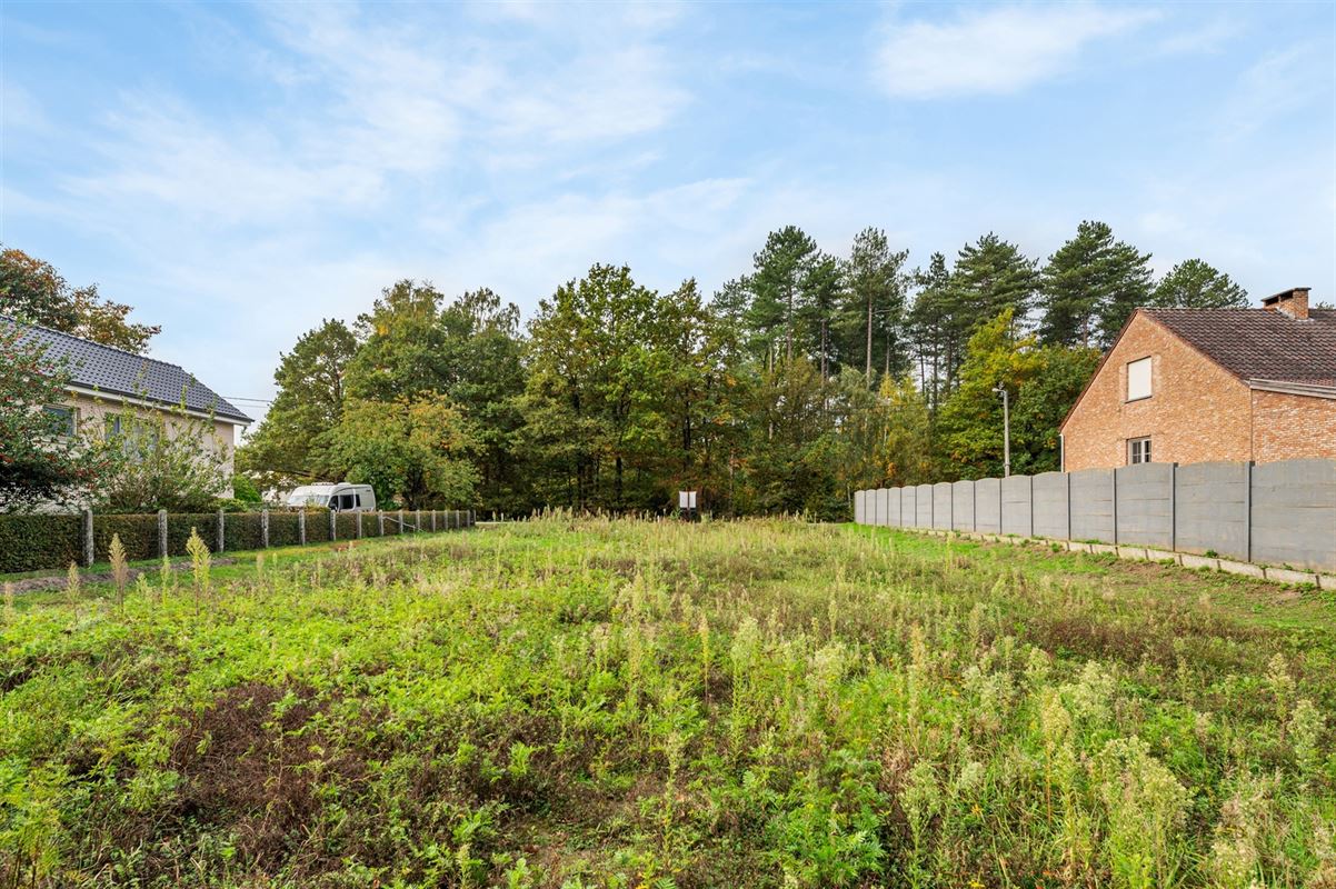 PRACHTIGE BOUWGROND OB 1380M2 TEGEN NATUURGEBIED