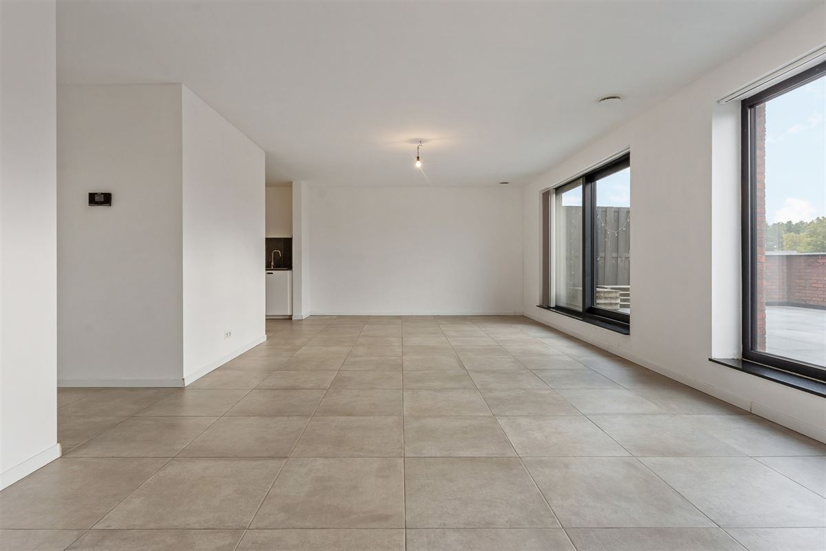 RUIM RECENT APPARTEMENT (2023) MET 2 SLAAPKAMERS TE KORSPEL