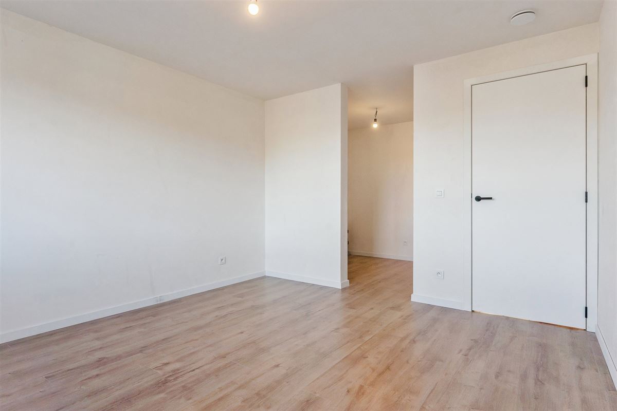 NIEUWBOUW OPEN BEBOUWING MET UITERST KWALITATIEVE EN ENERGETISCHE AFWERKING TE BERINGEN 6% BTW MOGELIJK