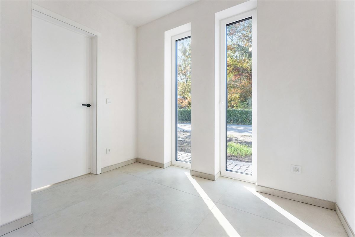 NIEUWBOUW OPEN BEBOUWING MET UITERST KWALITATIEVE EN ENERGETISCHE AFWERKING TE BERINGEN 6% BTW MOGELIJK