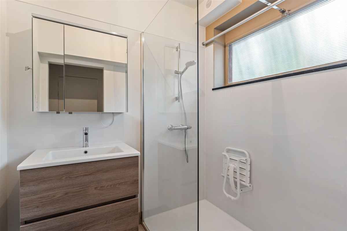 STATIGE, RUIME WONING OP MOOI PERCEEL OP PRACHTIGE LIGGING!