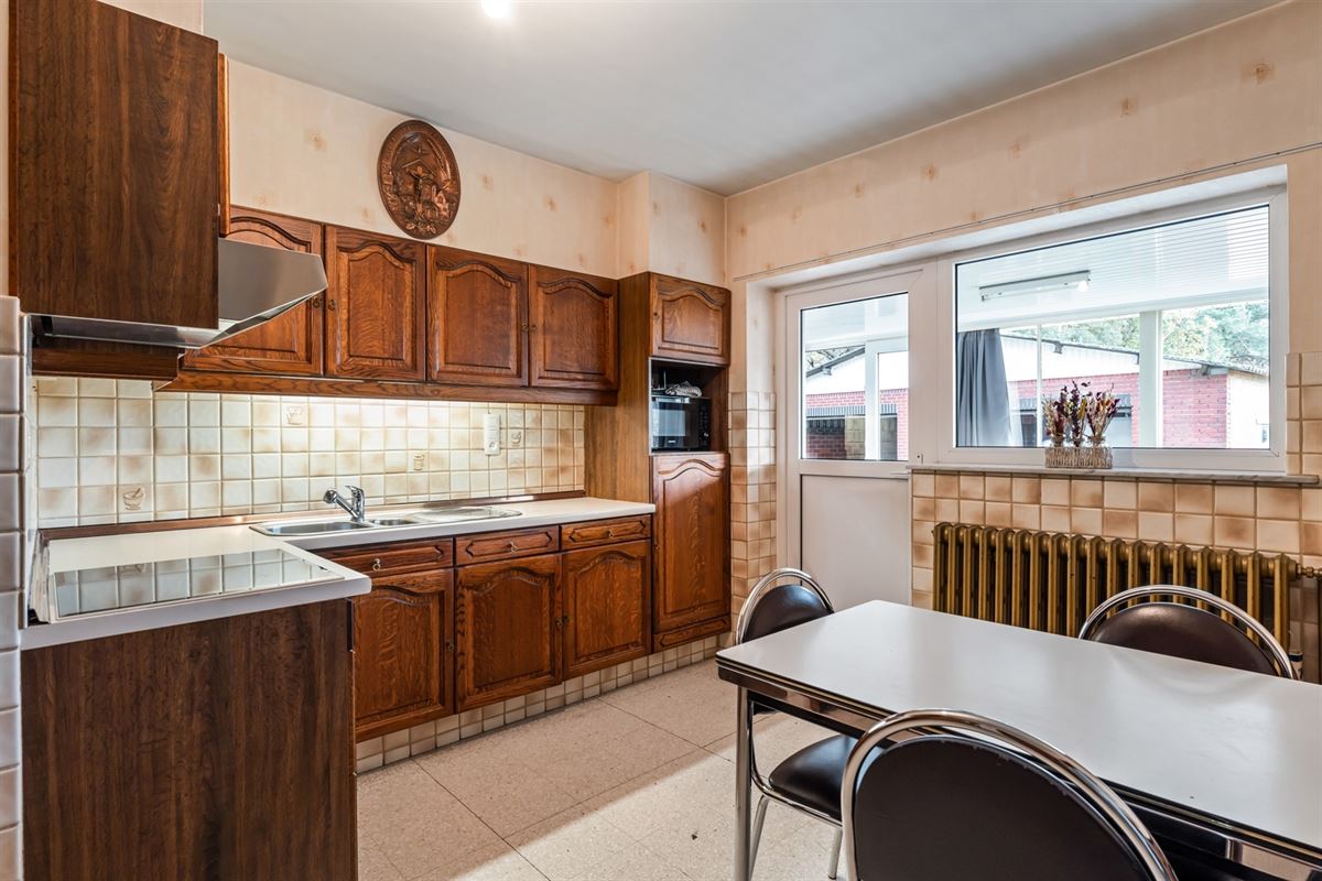 STATIGE, RUIME WONING OP MOOI PERCEEL OP PRACHTIGE LIGGING!