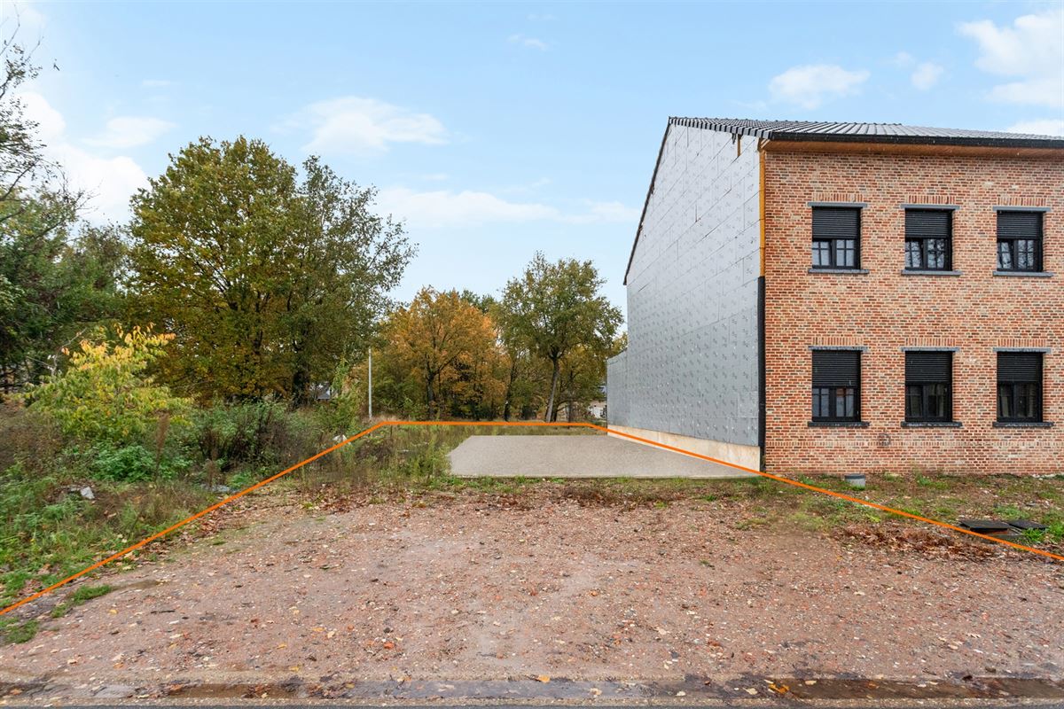 BOUWGROND VAN 3A71CA OP EEN RUSTIGE LOCATIE IN DE NABIJHEID VAN HET CENTRUM VAN BEVERLO