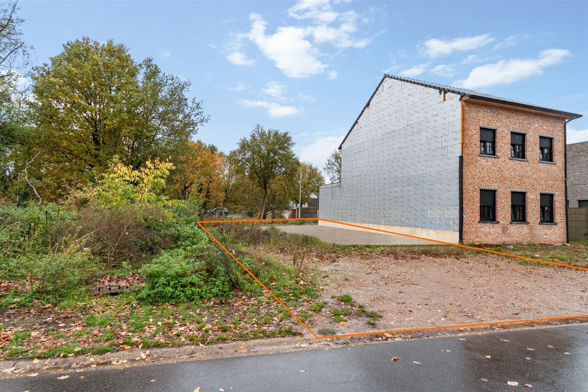 BOUWGROND VAN 3A71CA OP EEN RUSTIGE LOCATIE IN DE NABIJHEID VAN HET CENTRUM VAN BEVERLO