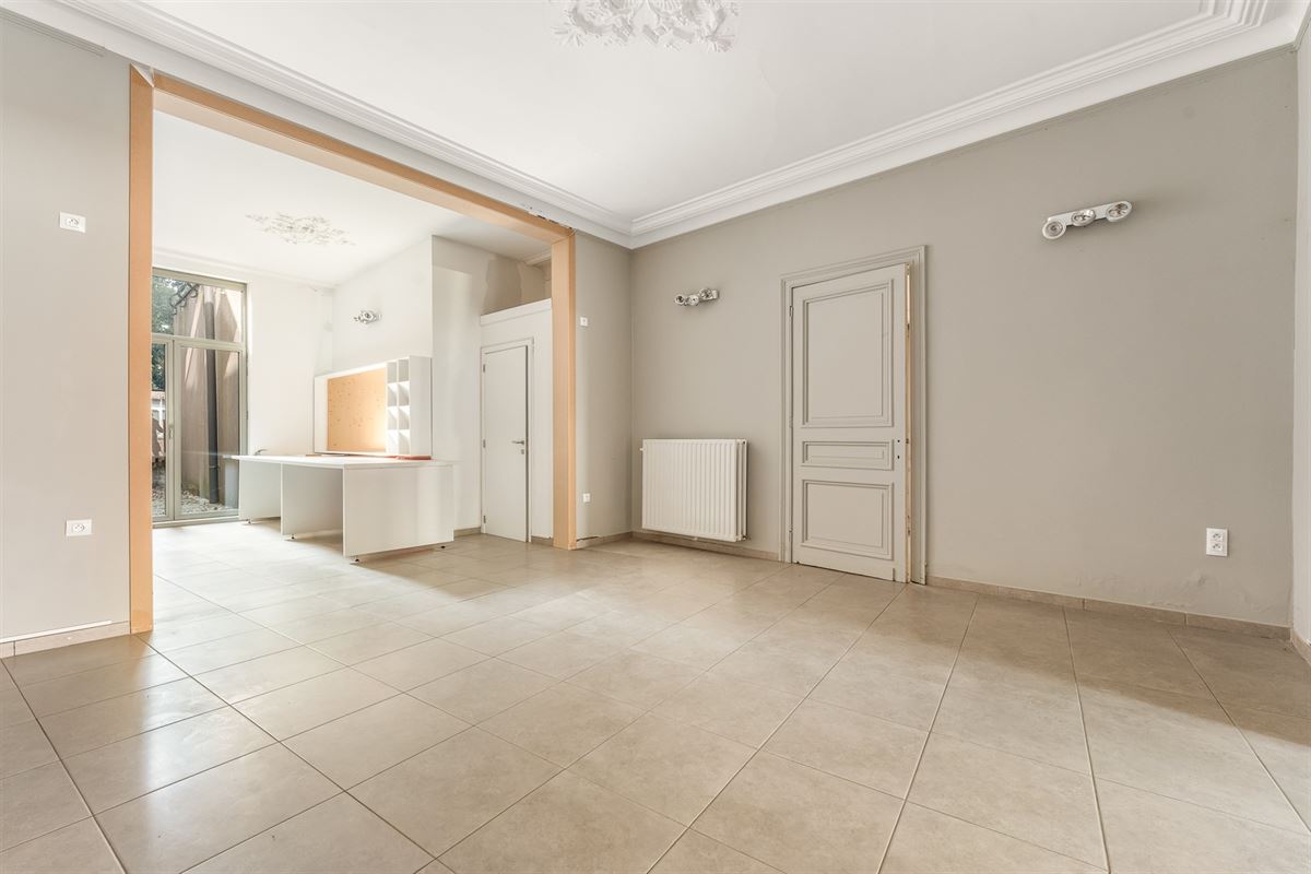 HANDELSPAND OP PERFECTE LOCATIE MET ENORME VISIBILITEIT!