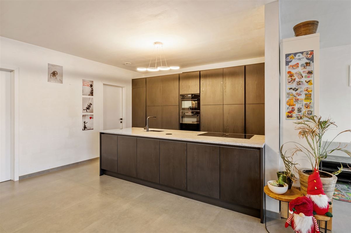 PERFECT ONDERHOUDEN GELIJKVLOERS APPARTEMENT MET 3 SLAAPKAMERS EN PRIVATE TUIN VAN 8A90CA TE KORSPEL