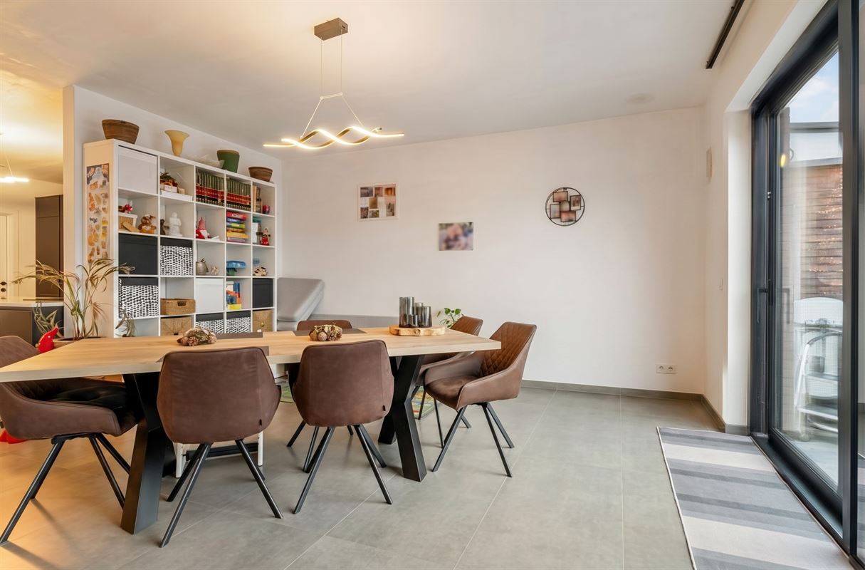 PERFECT ONDERHOUDEN GELIJKVLOERS APPARTEMENT MET 3 SLAAPKAMERS EN PRIVATE TUIN VAN 8A90CA TE KORSPEL