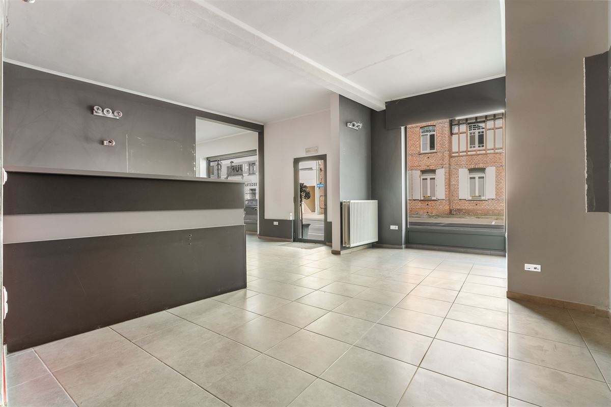 HANDELSPAND OP PERFECTE LOCATIE MET ENORME VISIBILITEIT!