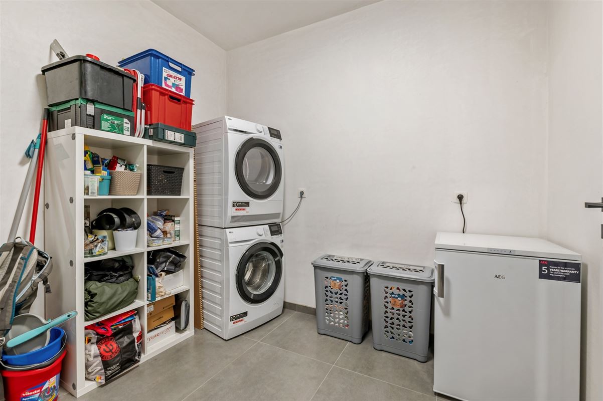 PERFECT ONDERHOUDEN GELIJKVLOERS APPARTEMENT MET 3 SLAAPKAMERS EN PRIVATE TUIN VAN 8A90CA TE KORSPEL