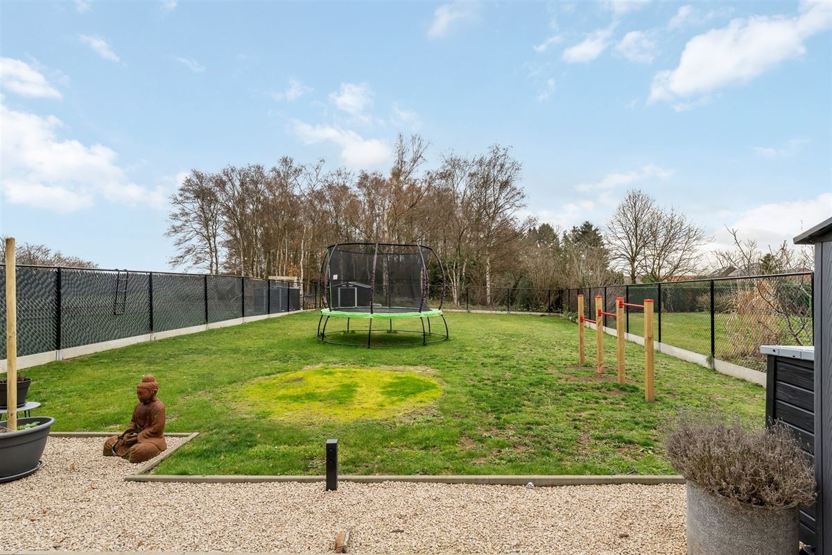 ENERGIEZUINIGE NIEUWBOUWWONING (E21) OP PERCEEL VAN 6A63CA IN GROENE DOCH CENTRALE OMGEVING