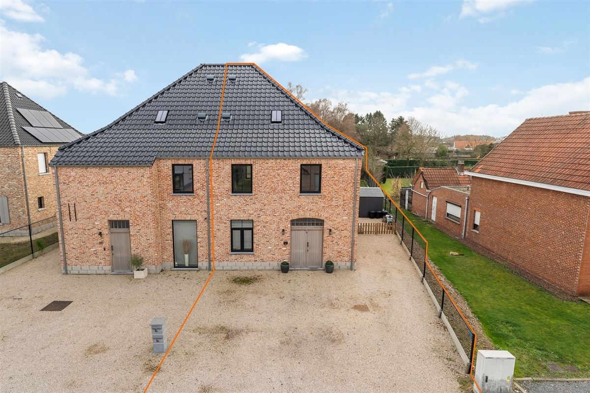 ENERGIEZUINIGE NIEUWBOUWWONING (E21) OP PERCEEL VAN 6A63CA IN GROENE DOCH CENTRALE OMGEVING