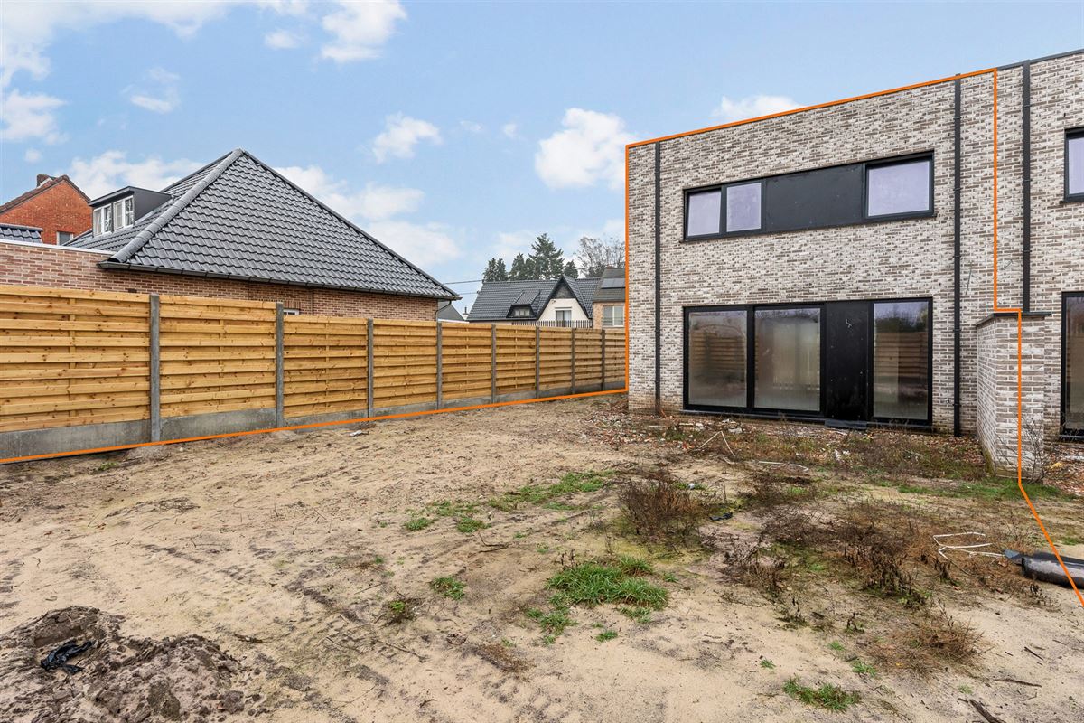 HOOG KWALITATIEVE NIEUWBOUWWONING OP CENTRALE LIGGING IN KOERSEL
