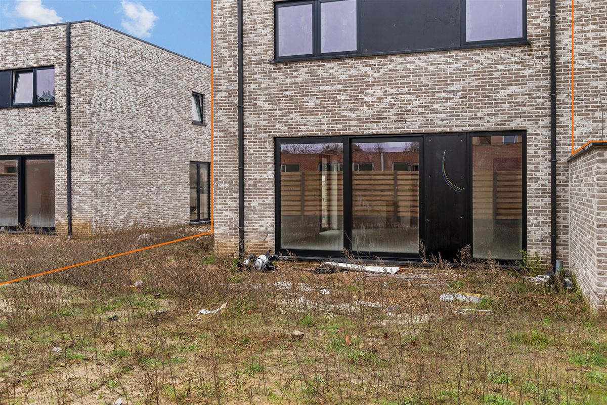 HOOG KWALITATIEVE NIEUWBOUWWONING OP CENTRALE LIGGING IN KOERSEL
