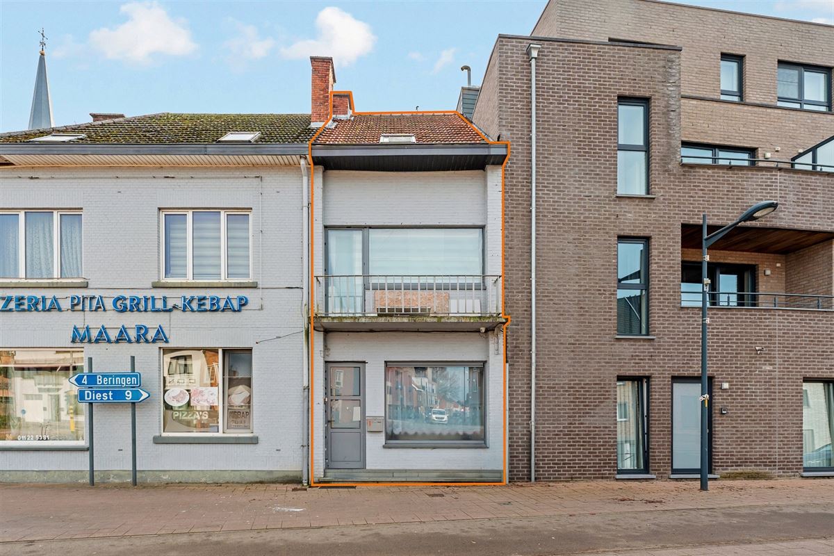 OP TE KNAPPEN WONING MET 3 SLAAPKAMERS PAL IN HET CENTRUM VAN PAAL