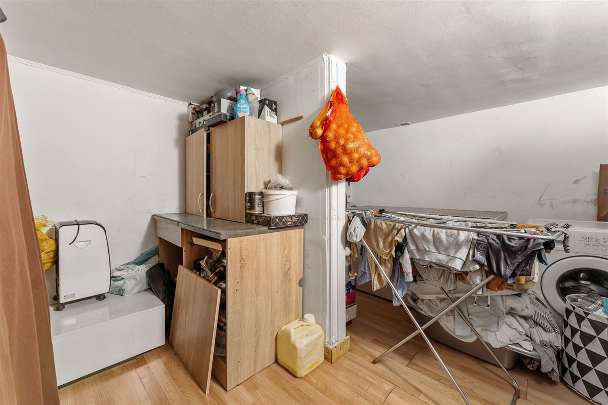 OP TE KNAPPEN WONING MET 3 SLAAPKAMERS PAL IN HET CENTRUM VAN PAAL