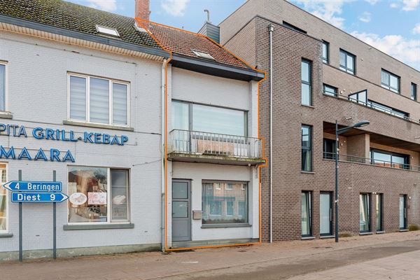 OP TE KNAPPEN WONING MET 3 SLAAPKAMERS PAL IN HET CENTRUM VAN PAAL