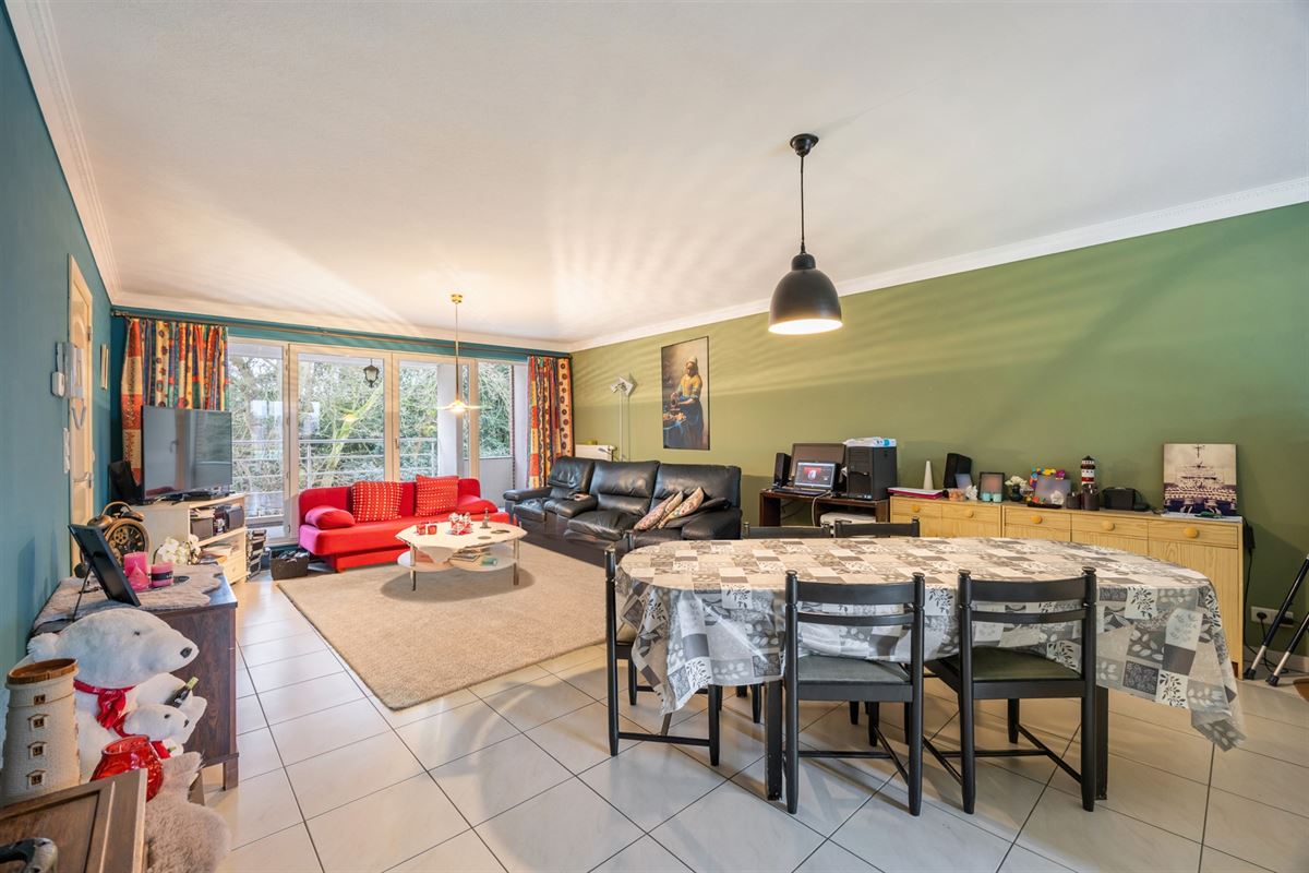 ENERGIEZUINIG APPARTEMENT MET 2 SLAAPKAMERS EN ZEER RUIM TERRAS (50M²) IN HET CENTRUM VAN OOSTHAM
