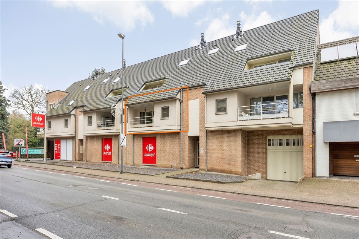 ENERGIEZUINIG APPARTEMENT MET 2 SLAAPKAMERS EN ZEER RUIM TERRAS (50M²) IN HET CENTRUM VAN OOSTHAM