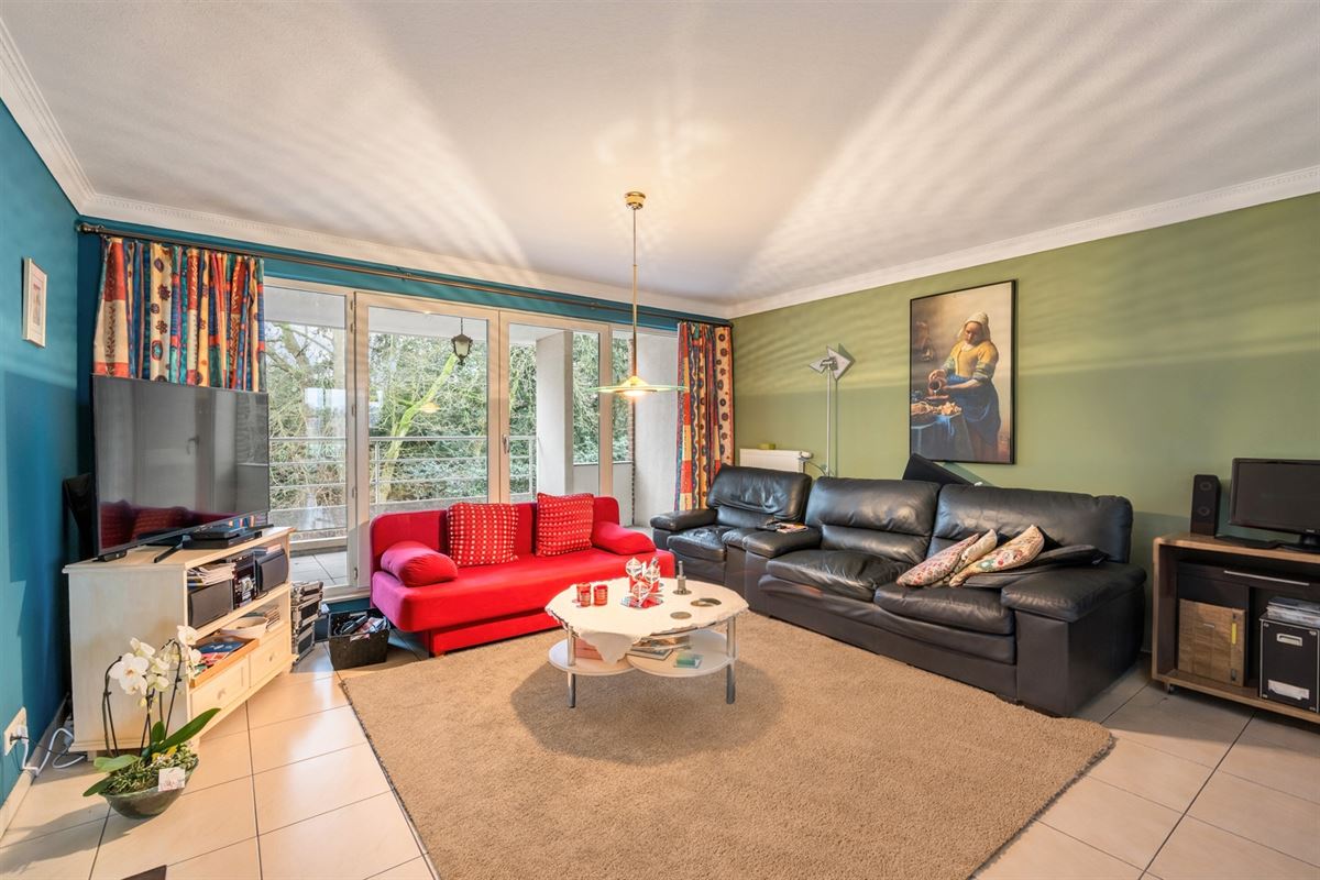 ENERGIEZUINIG APPARTEMENT MET 2 SLAAPKAMERS EN ZEER RUIM TERRAS (50M²) IN HET CENTRUM VAN OOSTHAM