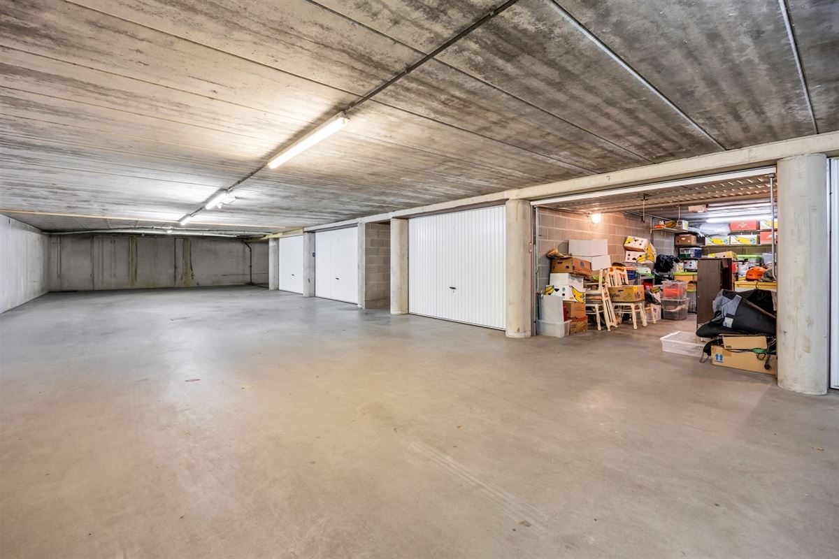 ENERGIEZUINIG APPARTEMENT MET 2 SLAAPKAMERS EN ZEER RUIM TERRAS (50M²) IN HET CENTRUM VAN OOSTHAM