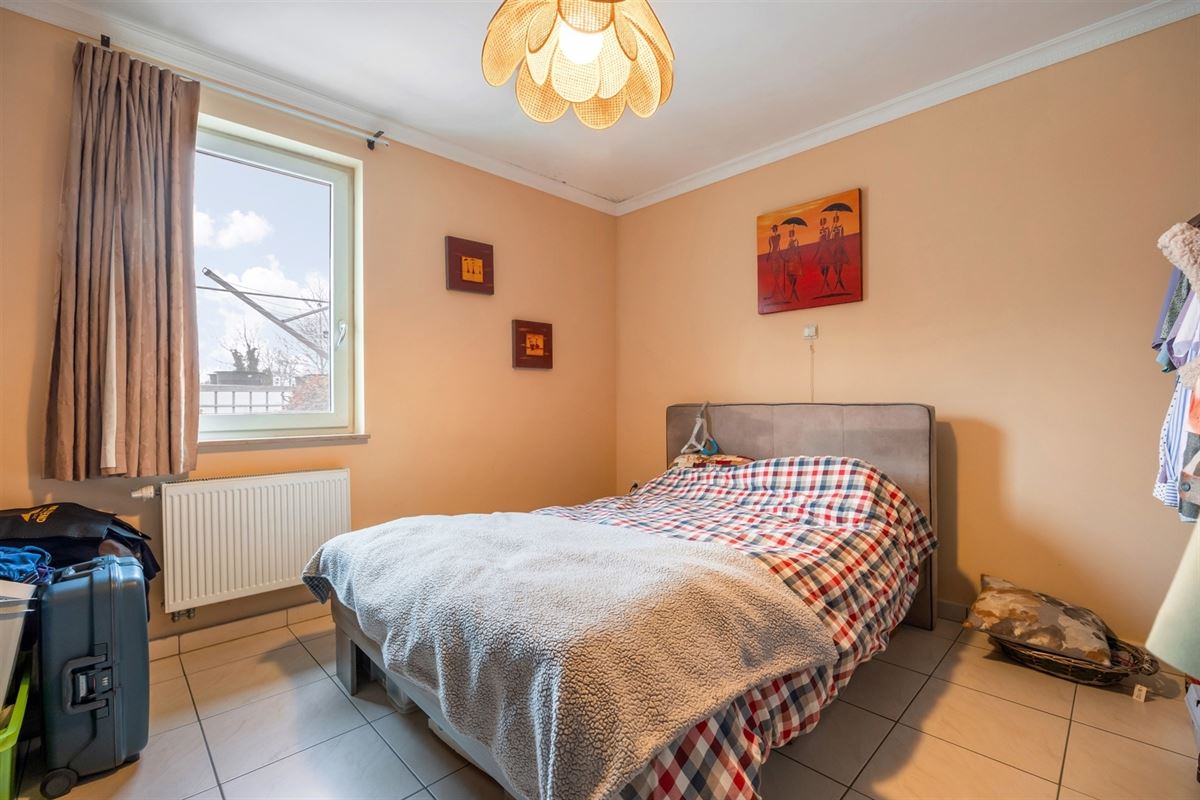ENERGIEZUINIG APPARTEMENT MET 2 SLAAPKAMERS EN ZEER RUIM TERRAS (50M²) IN HET CENTRUM VAN OOSTHAM