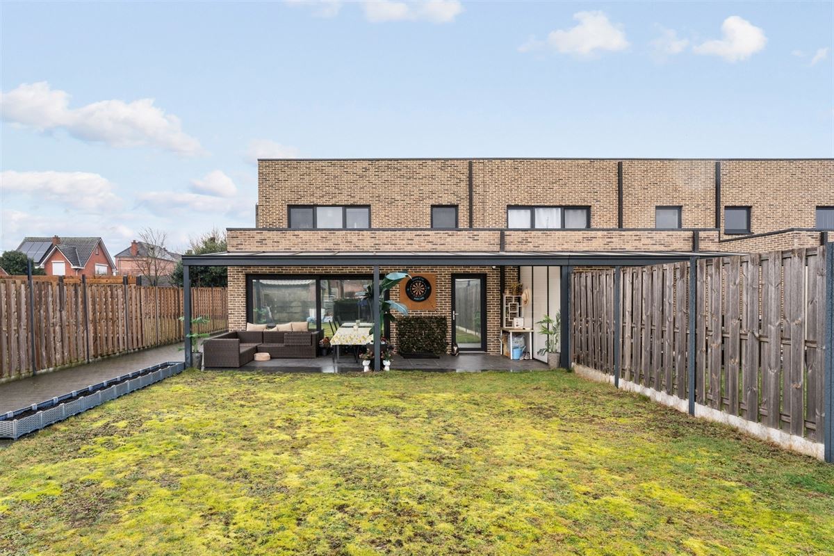 RUIME ENERGIEZUINIGE WONING MET 3 SLAAPKAMERS RUSTIG GELEGEN TE LEOPOLDSBURG