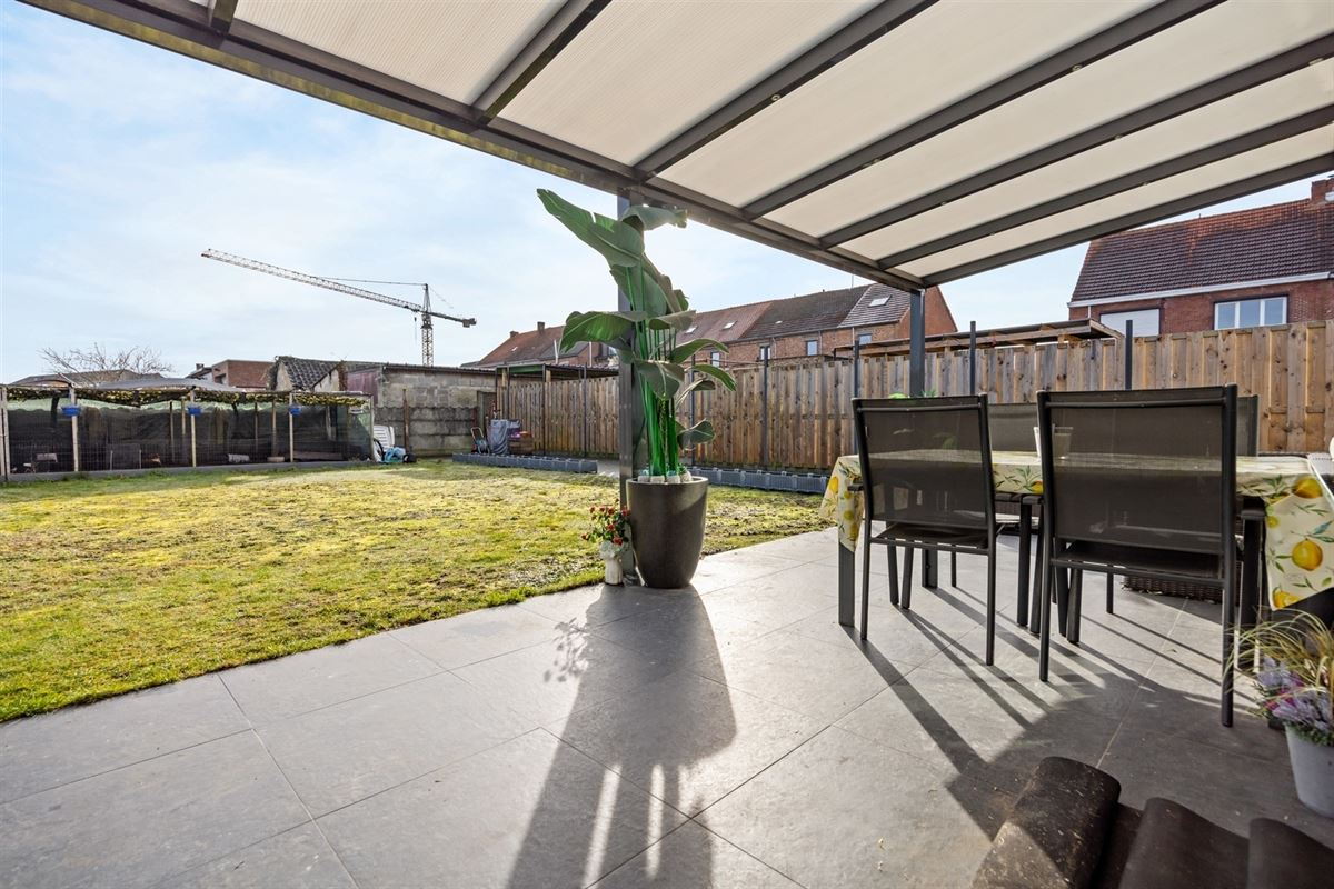 RUIME ENERGIEZUINIGE WONING MET 3 SLAAPKAMERS RUSTIG GELEGEN TE LEOPOLDSBURG