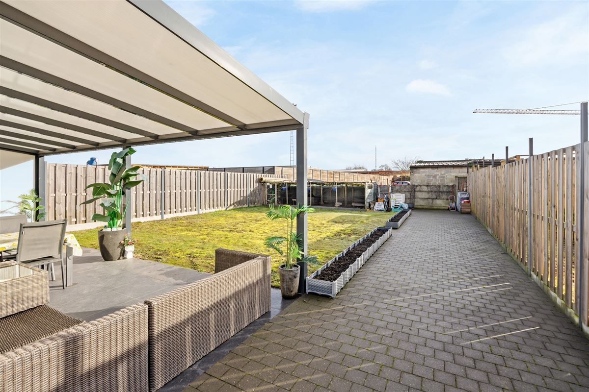 RUIME ENERGIEZUINIGE WONING MET 3 SLAAPKAMERS RUSTIG GELEGEN TE LEOPOLDSBURG