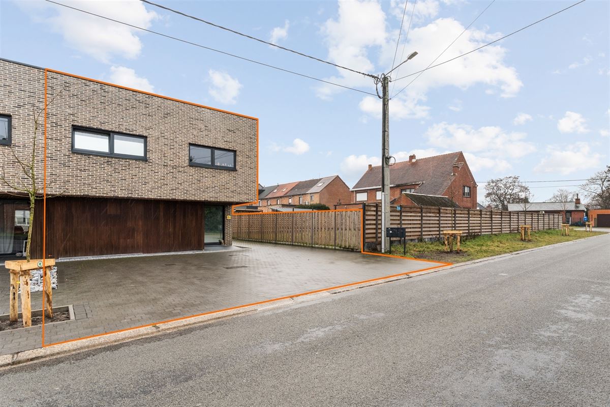 RUIME ENERGIEZUINIGE WONING MET 3 SLAAPKAMERS RUSTIG GELEGEN TE LEOPOLDSBURG