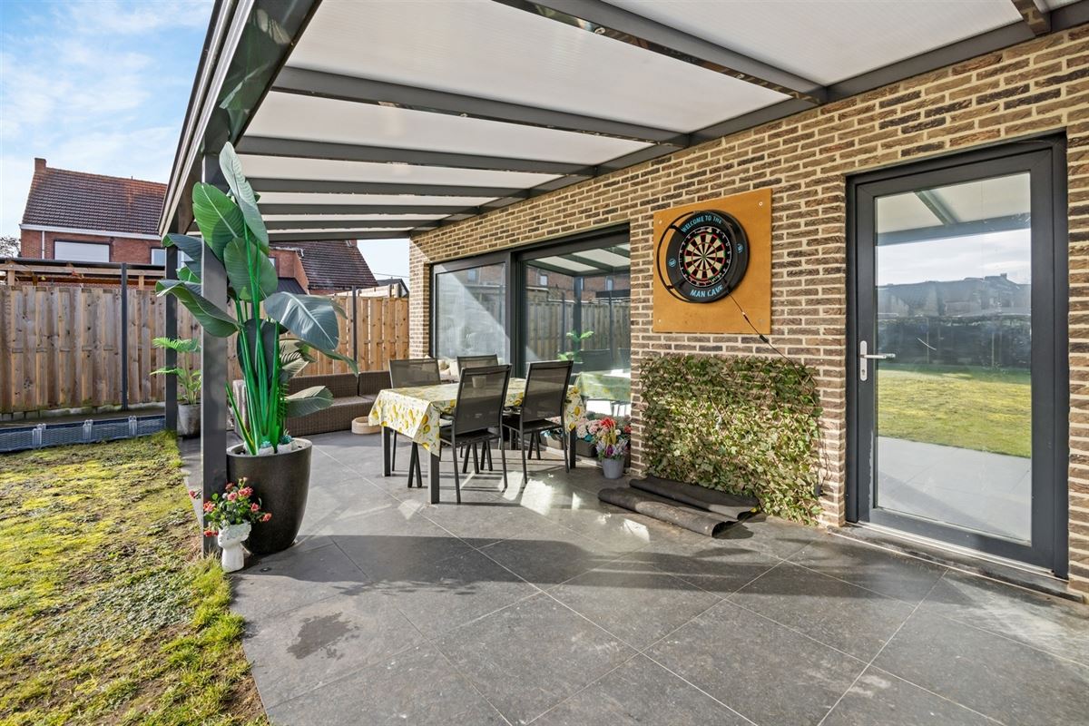 RUIME ENERGIEZUINIGE WONING MET 3 SLAAPKAMERS RUSTIG GELEGEN TE LEOPOLDSBURG