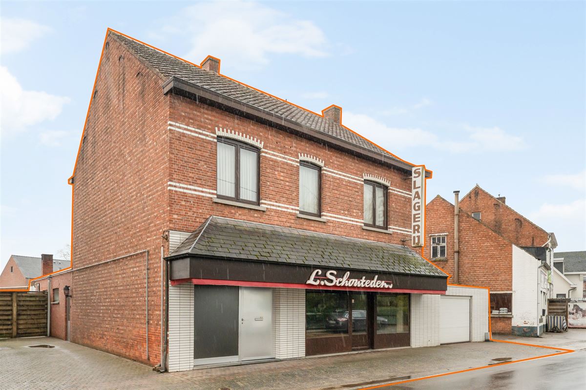 RUIME WONING MET 6 SLAAPKAMERS VLAK BIJ KOERSEL CENTRUM