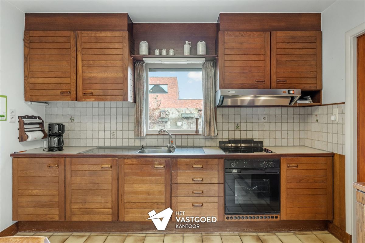 CENTRAAL GELEGEN, RUIME WONING MET VEEL MOGELIJKHEDEN!