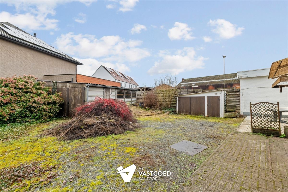 CENTRAAL GELEGEN, RUIME WONING MET VEEL MOGELIJKHEDEN!
