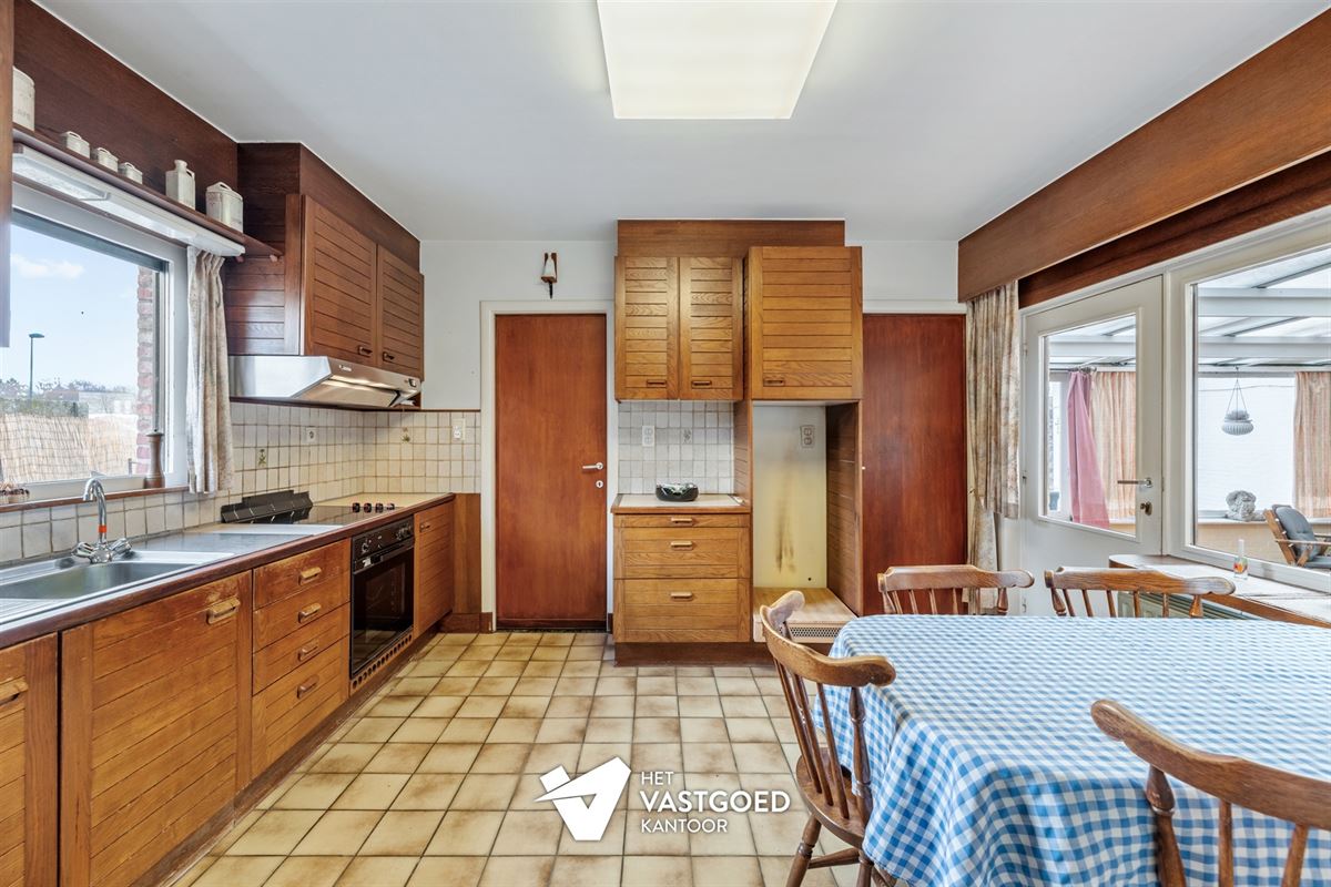 CENTRAAL GELEGEN, RUIME WONING MET VEEL MOGELIJKHEDEN!