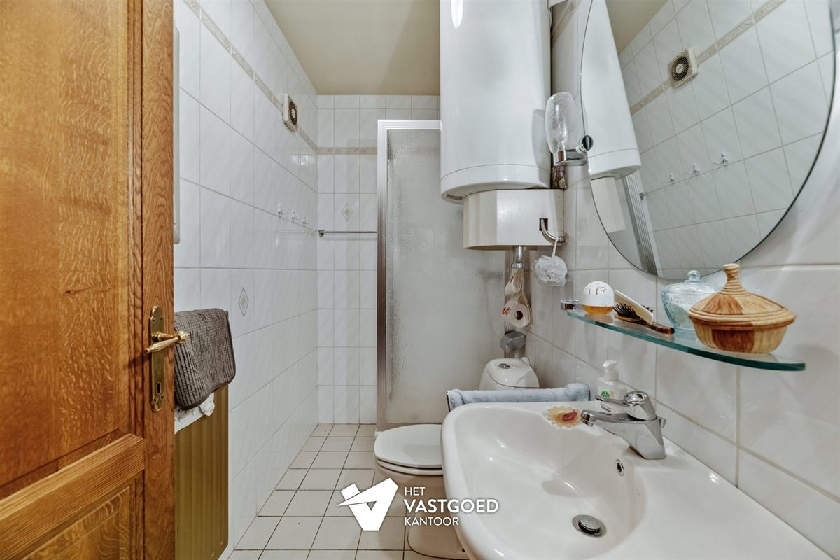 CENTRAAL GELEGEN, RUIME WONING MET VEEL MOGELIJKHEDEN!