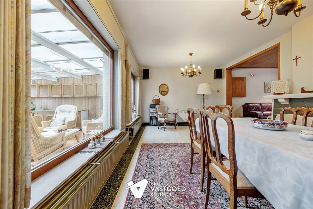CENTRAAL GELEGEN, RUIME WONING MET VEEL MOGELIJKHEDEN!