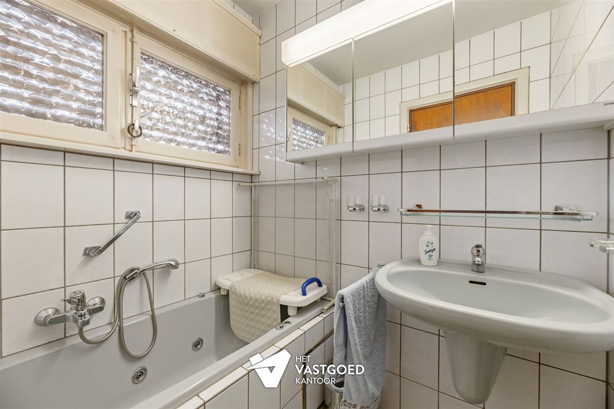 CENTRAAL GELEGEN, RUIME WONING MET VEEL MOGELIJKHEDEN!