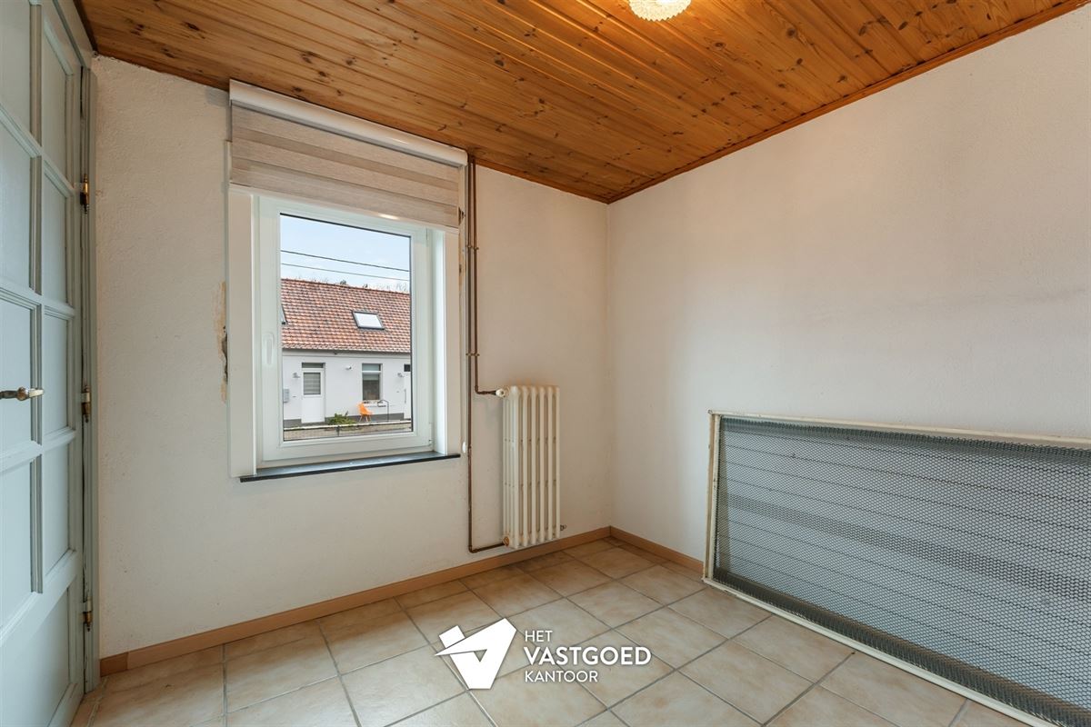 WONING MET VEEL POTENTIEEL OP GUNSTIG GEORIËNTEERD PERCEEL VAN MAAR LIEFST 20 ARE