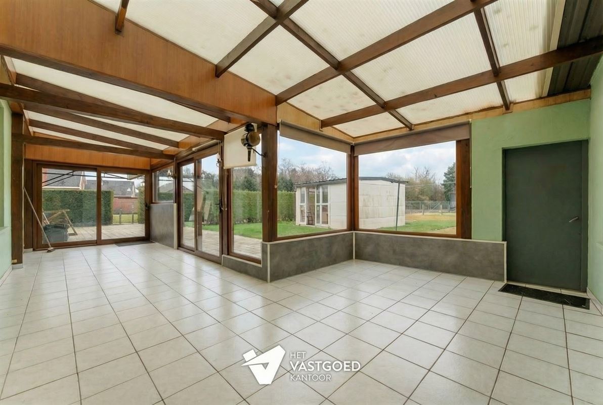 WONING MET VEEL POTENTIEEL OP GUNSTIG GEORIËNTEERD PERCEEL VAN MAAR LIEFST 20 ARE
