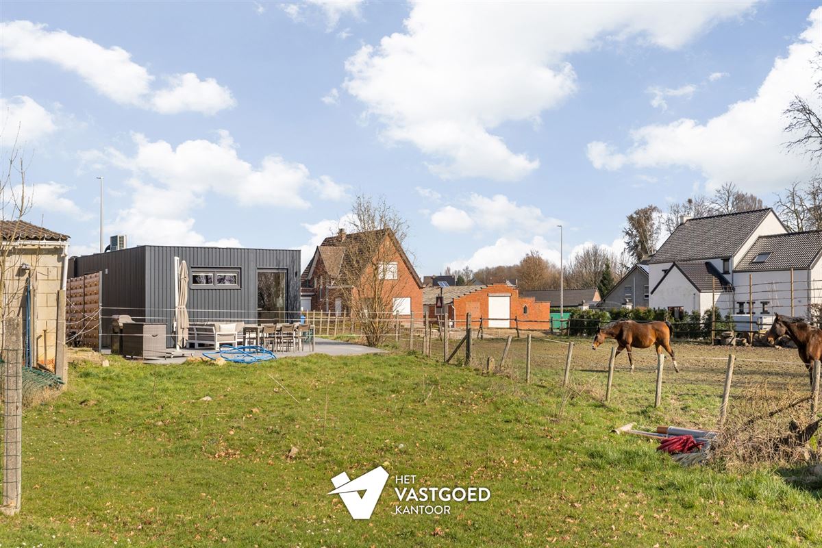 HEEL KNUSSE GELIJKVLOERSE WONING MET 3 SLAAPKAMERS EN ZUIDGERICHTE TUIN TE BUDINGEN