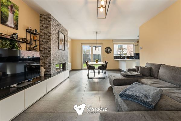 INSTAPKLARE WONING MET 4 SLAAPKAMERS RUSTIG GELEGEN TE LEOPOLDSBURG