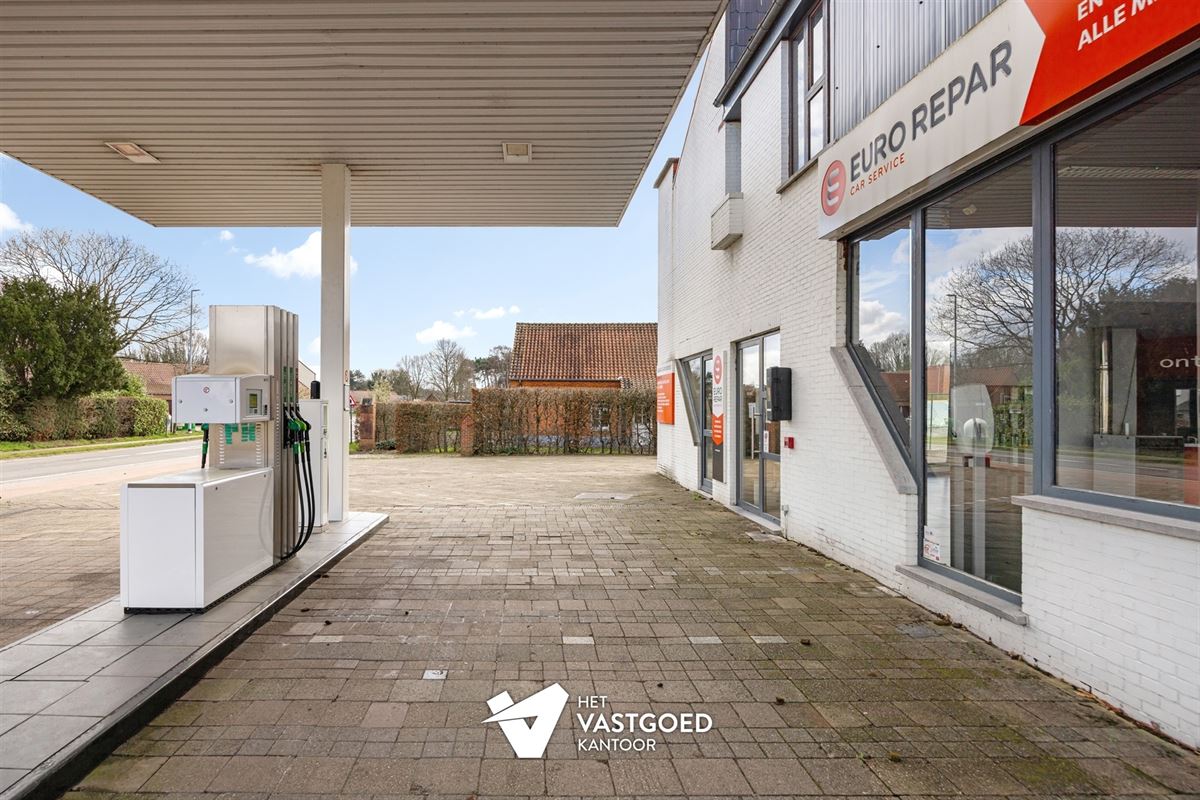 OVER TE NEMEN GARAGE (800M²) EN TANKSTATION GELEGEN OP EEN PERCEEL VAN 2727M² TE HAM